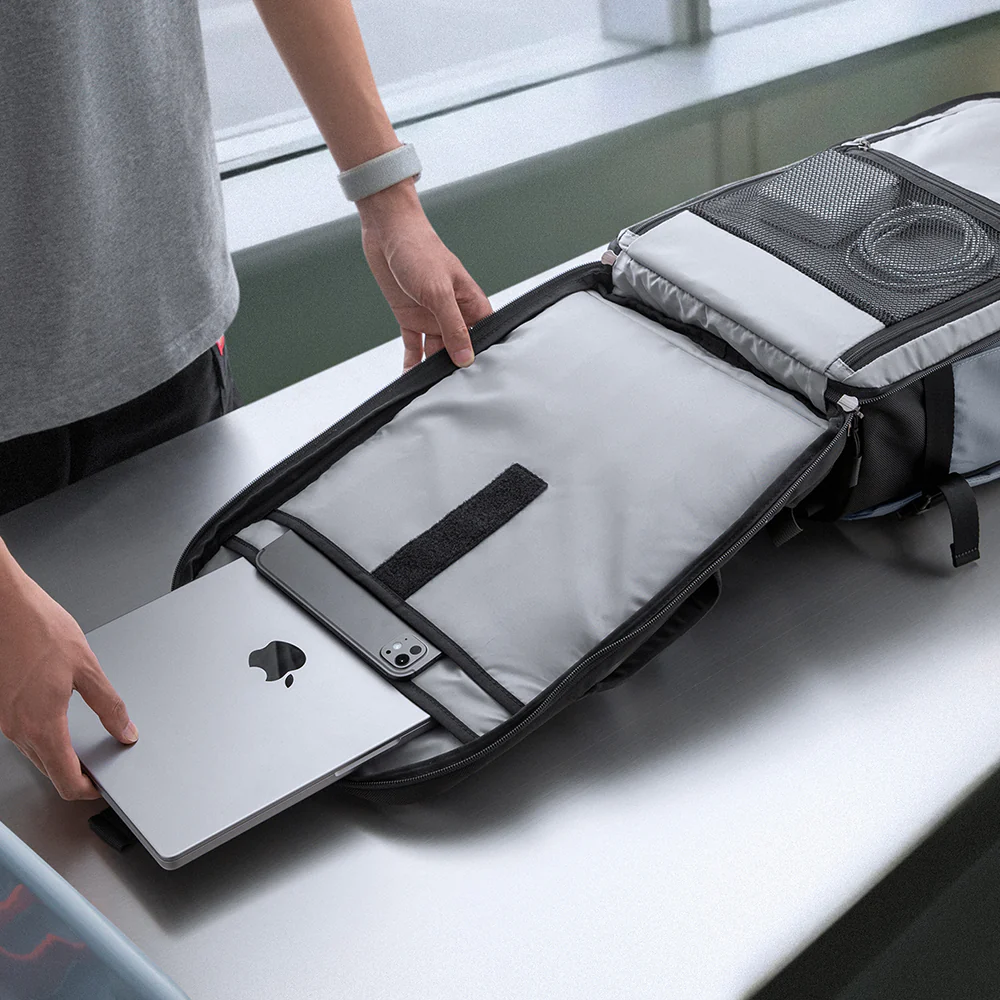 TOMTOC NAVIGATOR T66 17 INC BACKPACK LIGHT GRAY T66M1G2H/40L TRAVEL LAPTOP thumbnail 10