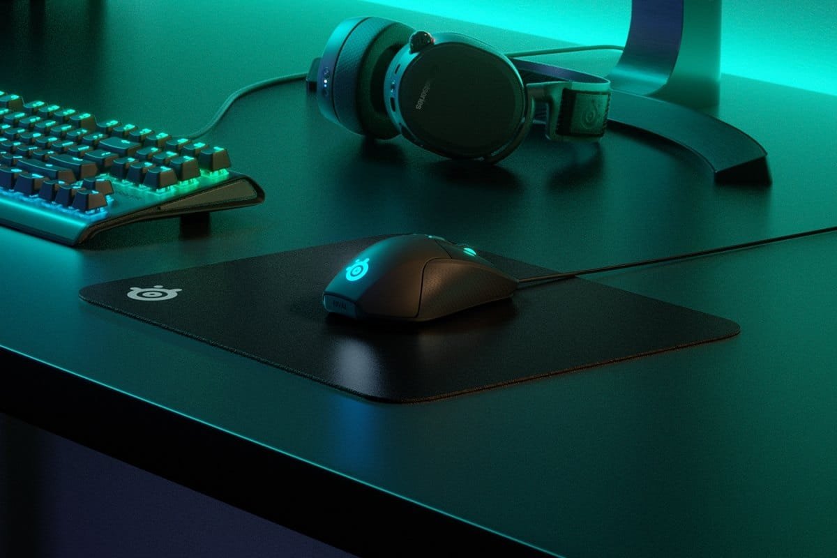 SteelSeries QcK Hard Pad Mouse Pad (63821) - Precision, Durability, and Style for Every Gamer thumbnail 3