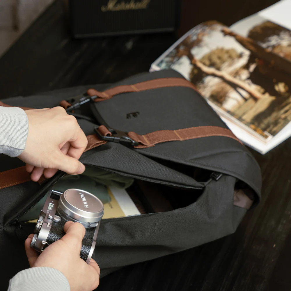 Tomtoc Vintpack TA1 Laptop Backpack | Stylish and Functional Protection for Your Device thumbnail 4
