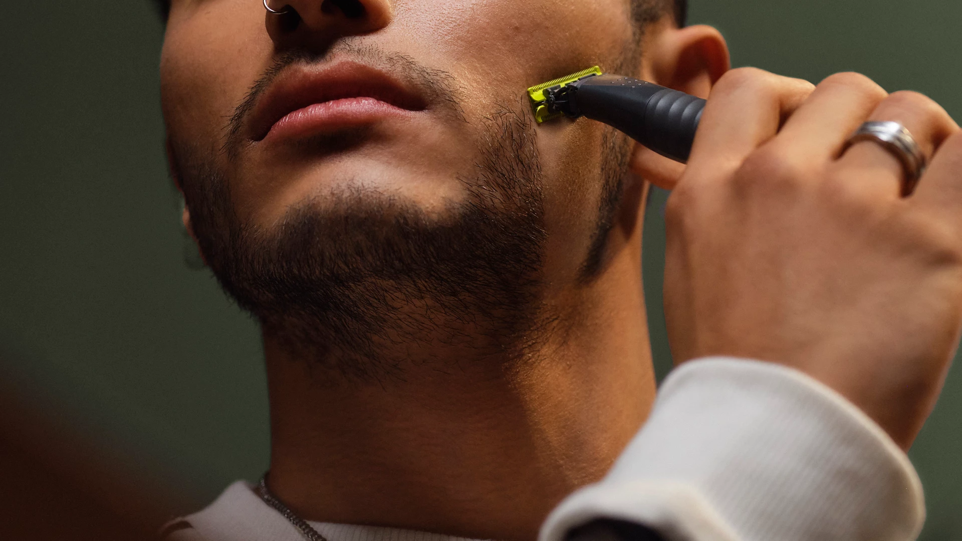PHILIPS ONE BLADE FACE TRIMMER QP1424 thumbnail 7