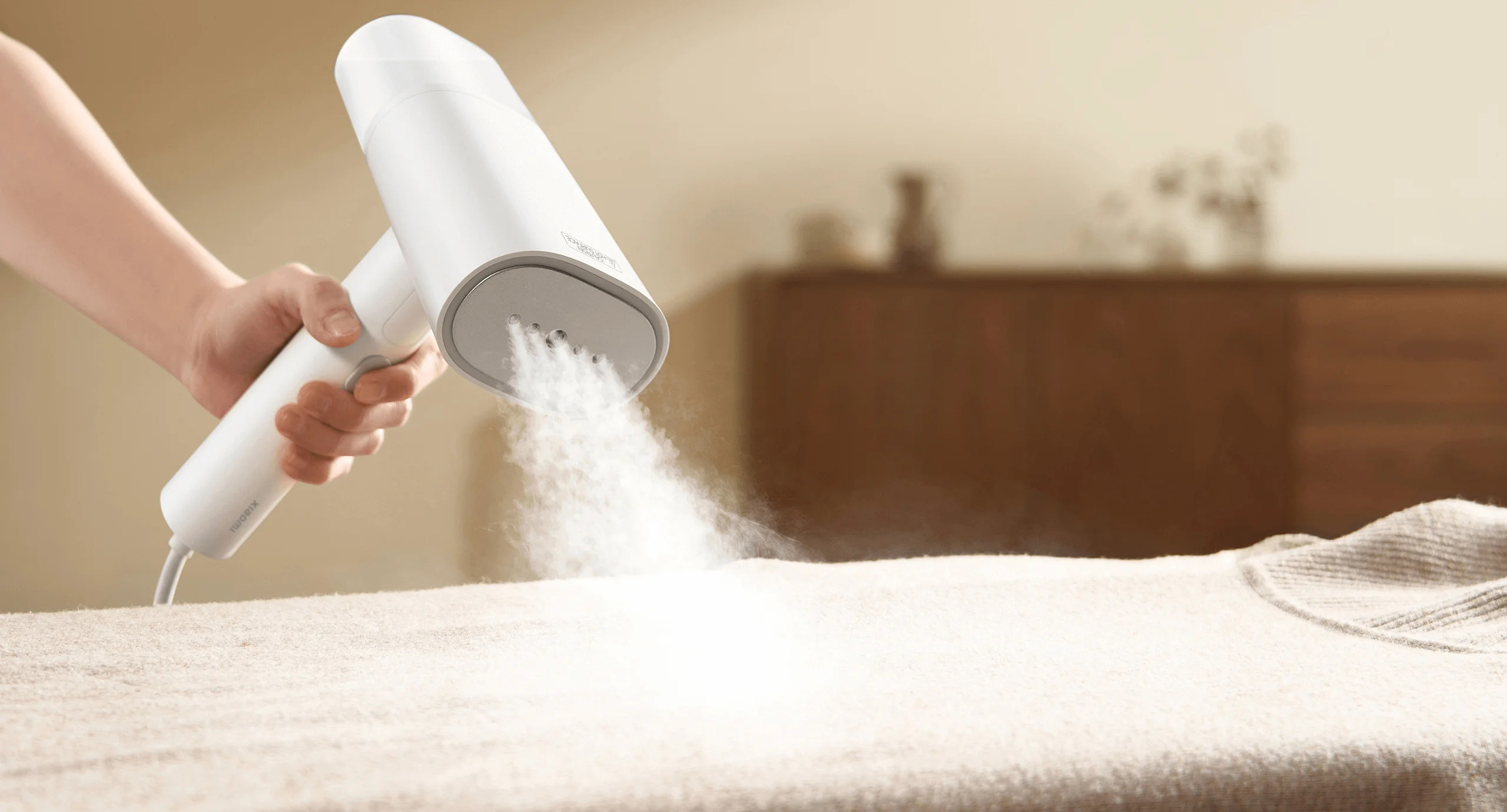 XIAOMI MIJIA HANDHELD PORTABLE GARMENT STEAMER 2 WHITE thumbnail 3
