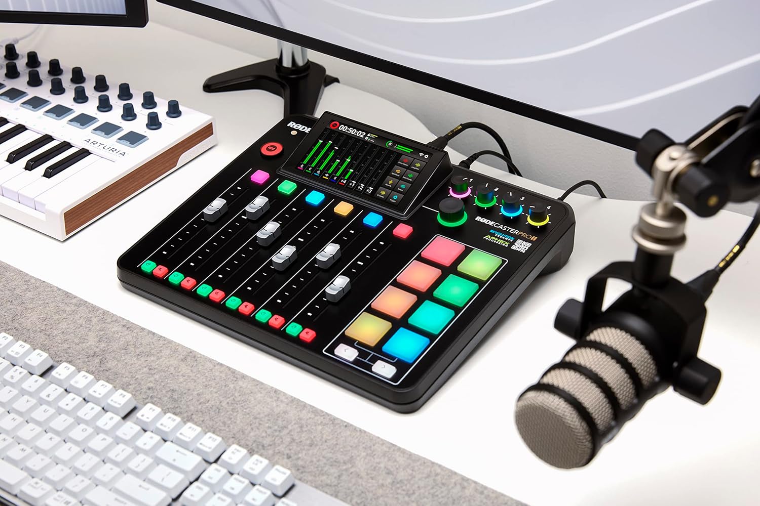 RODECASTER PRO II INTEGRATED AUDIO PRODUCTION STUDIO BLACK thumbnail 6