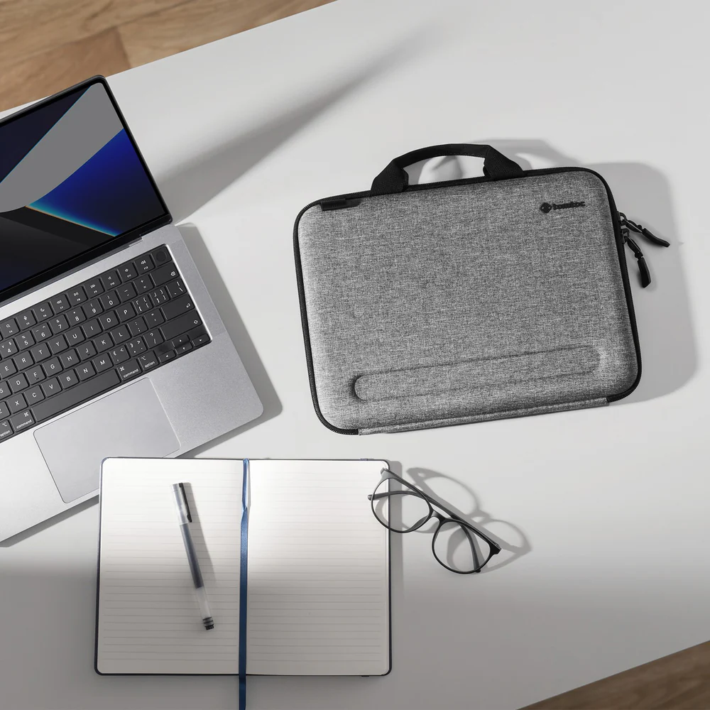 Tomtoc FancyCase A25 Laptop Shoulder Bag – Gray – Stylish and Practical Protection thumbnail 3