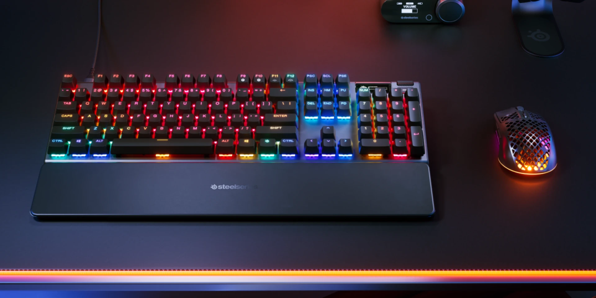 STEELSERIES APEX PRO GEN 3 USB C WIRED GAMING KEYBOARD US 64660 thumbnail 4