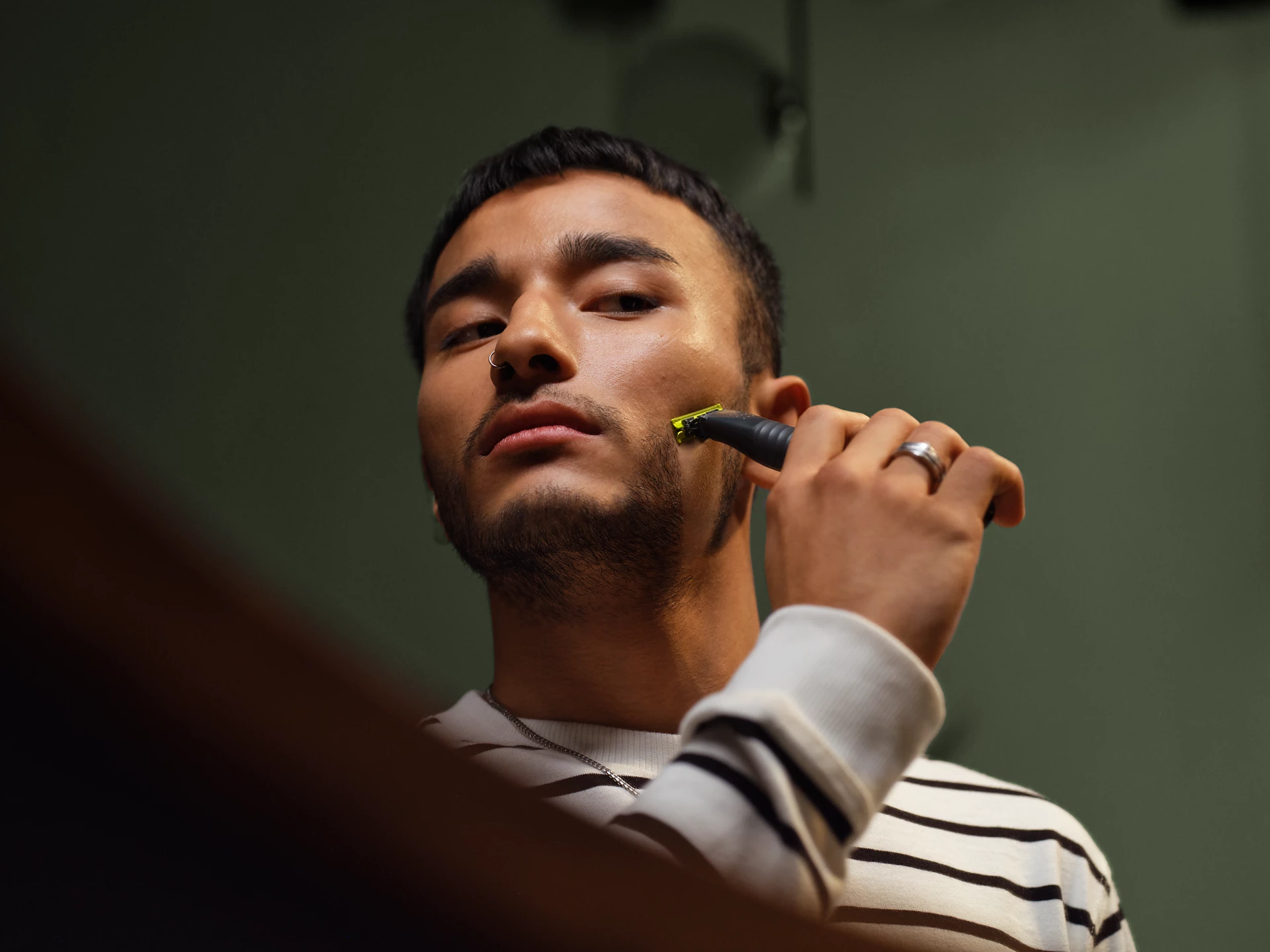 PHILIPS ONE BLADE FACE TRIMMER QP1424 thumbnail 6