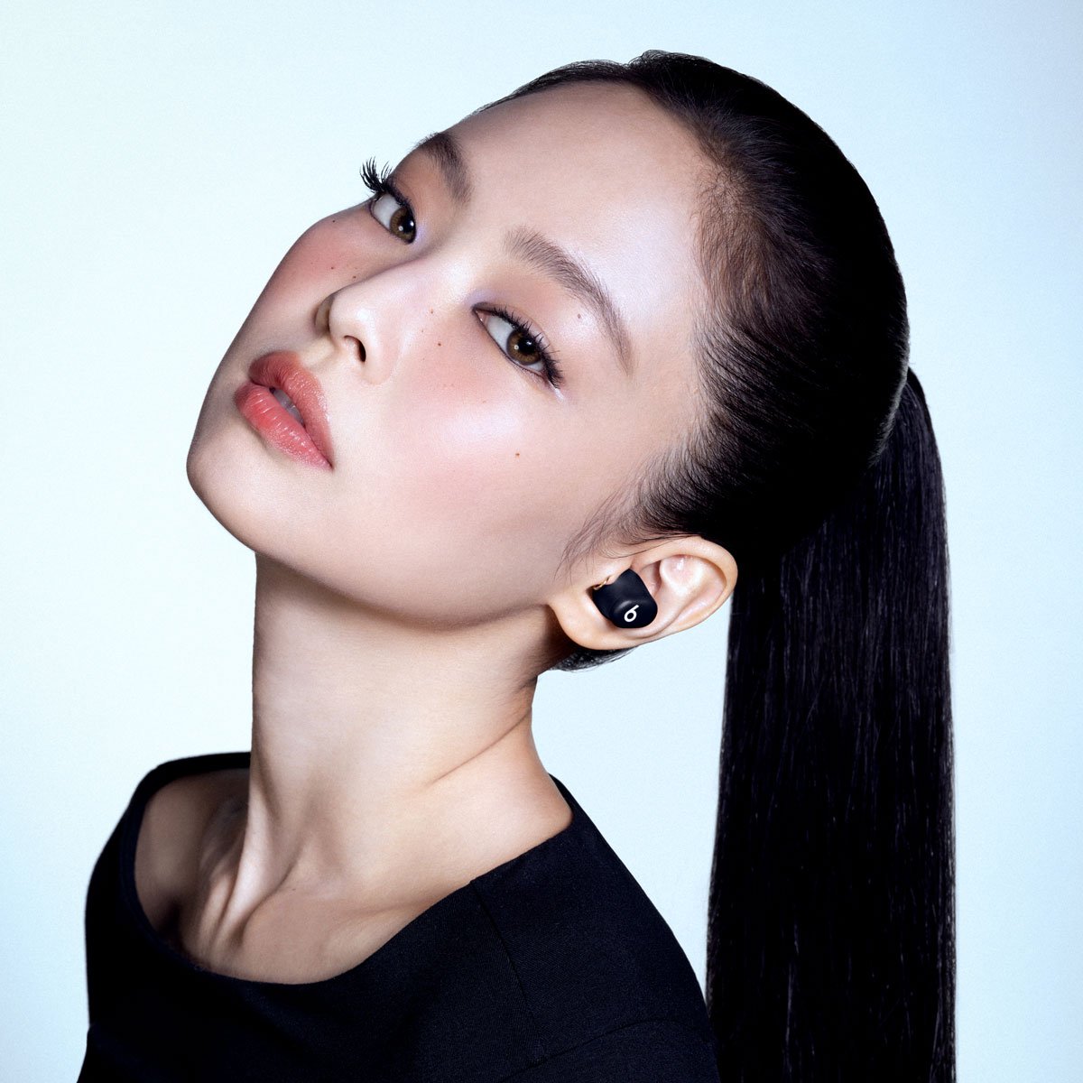Beats Solo Buds - True Wireless Earbuds, High-Performance Sound, Sleek Design thumbnail 7
