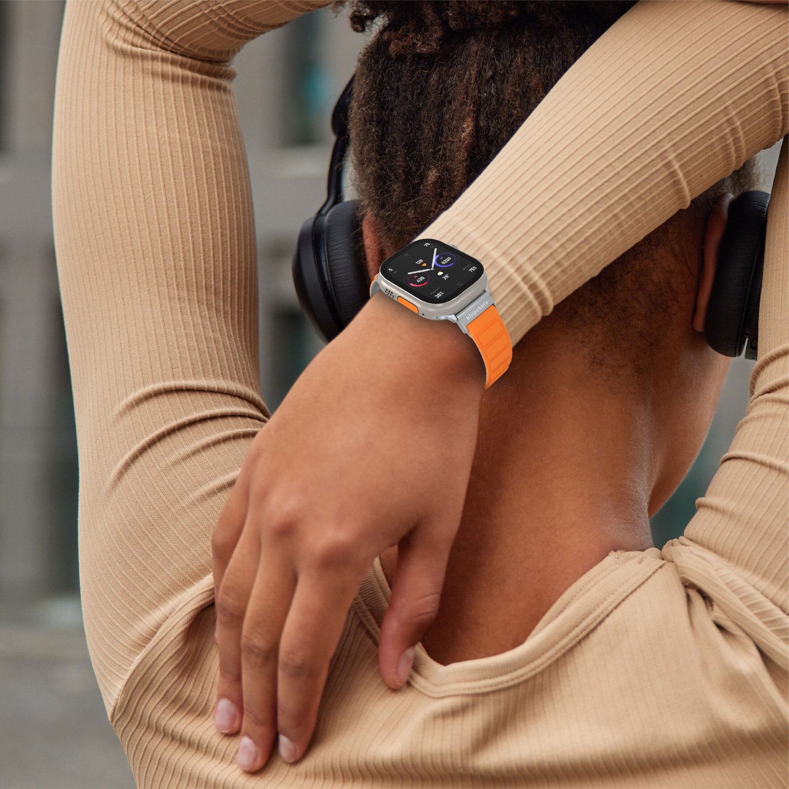 BLUPEBBLE DOLOMITES SILICONE REVERSIBLE MAGNETIC STRAP 49/45/44/42MM BLACK/ORANGE BP-DOLOM49-BKOR thumbnail 3
