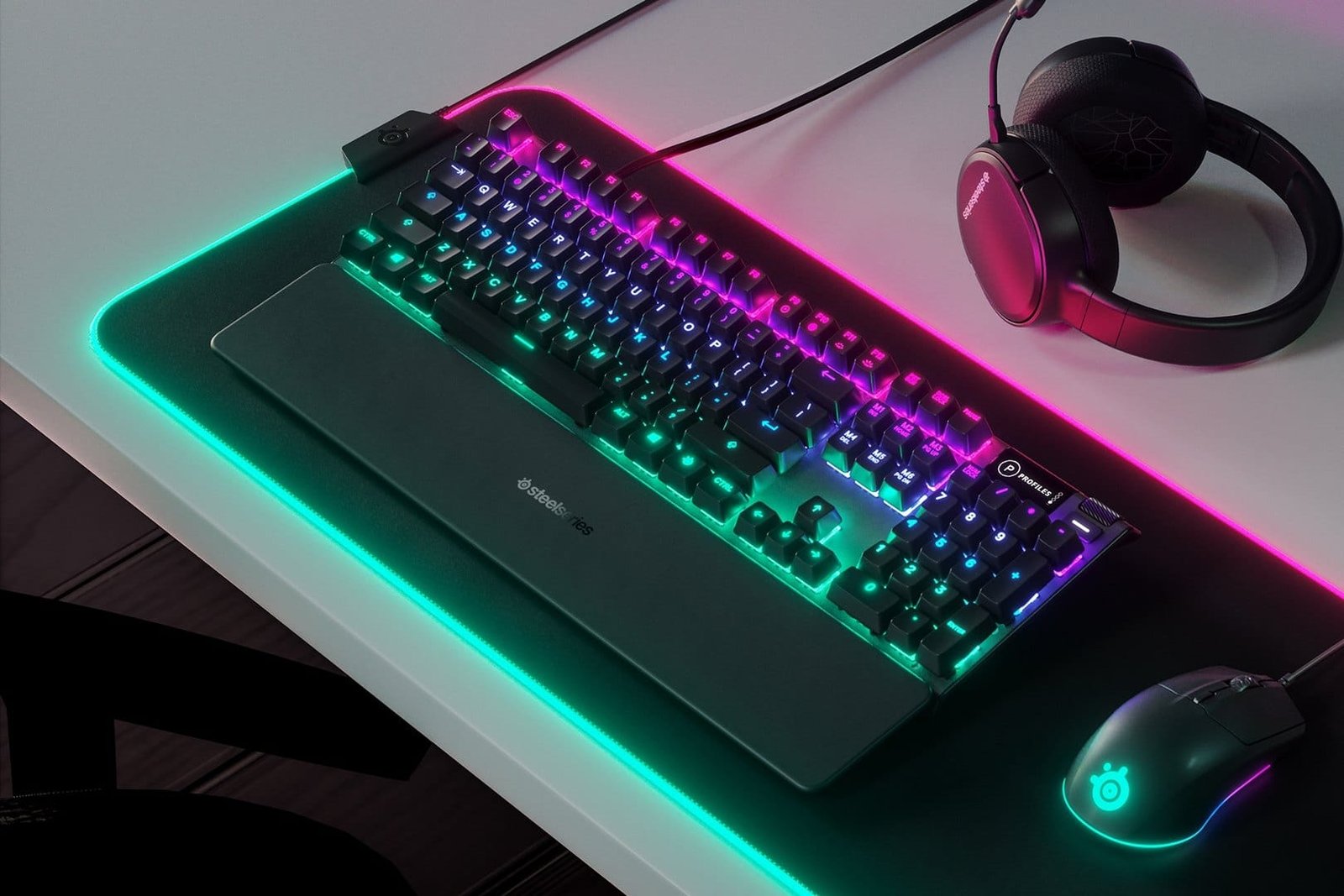 SteelSeries Apex 5 Gaming Keyboard (64532) - Hybrid Mechanical Switches, Customizable RGB Lighting, Durable Design thumbnail 6