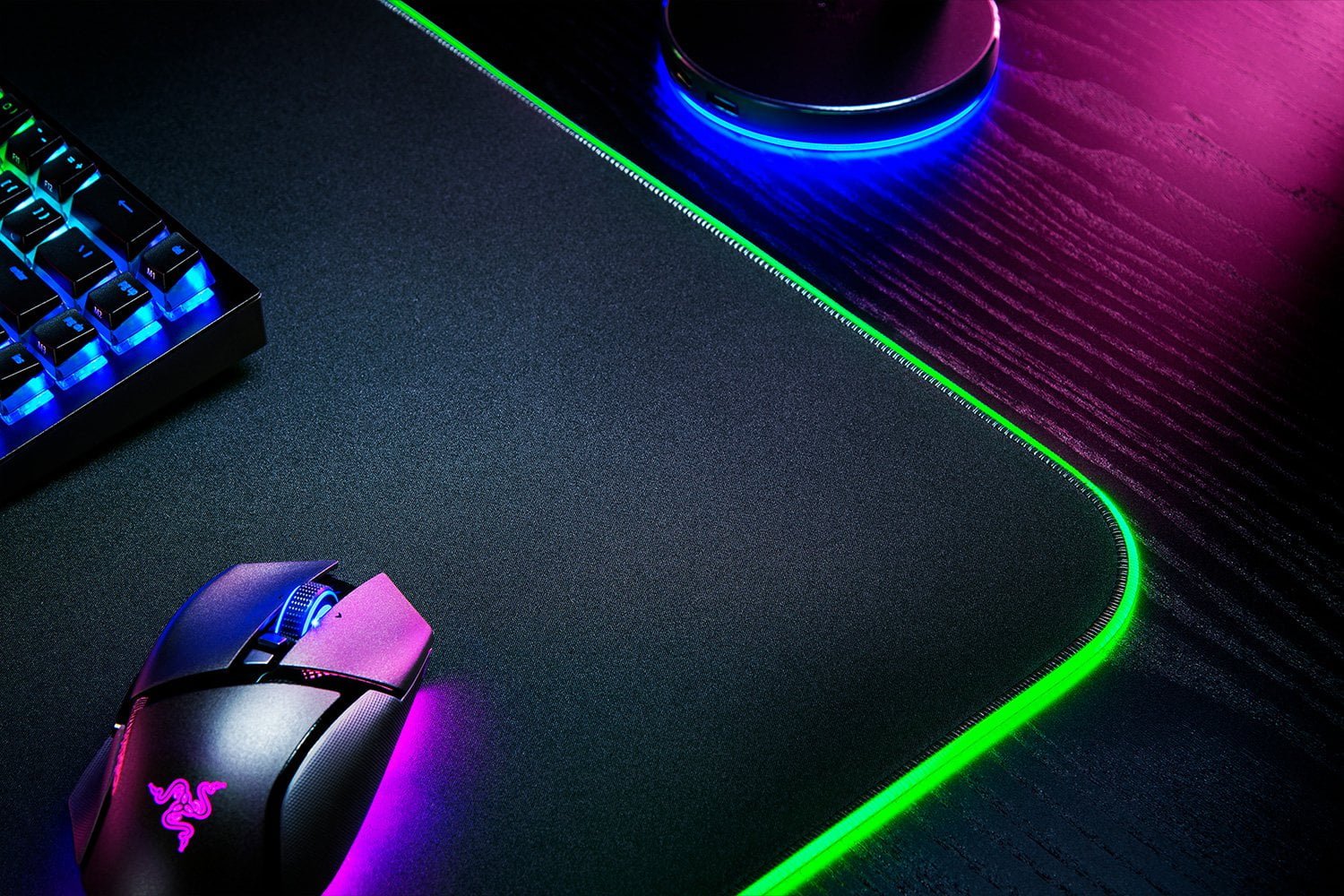 RAZER GOLIATHIS CHROMA 3XL MOUSE MAT RZ02-02500700-R3M1 thumbnail 2
