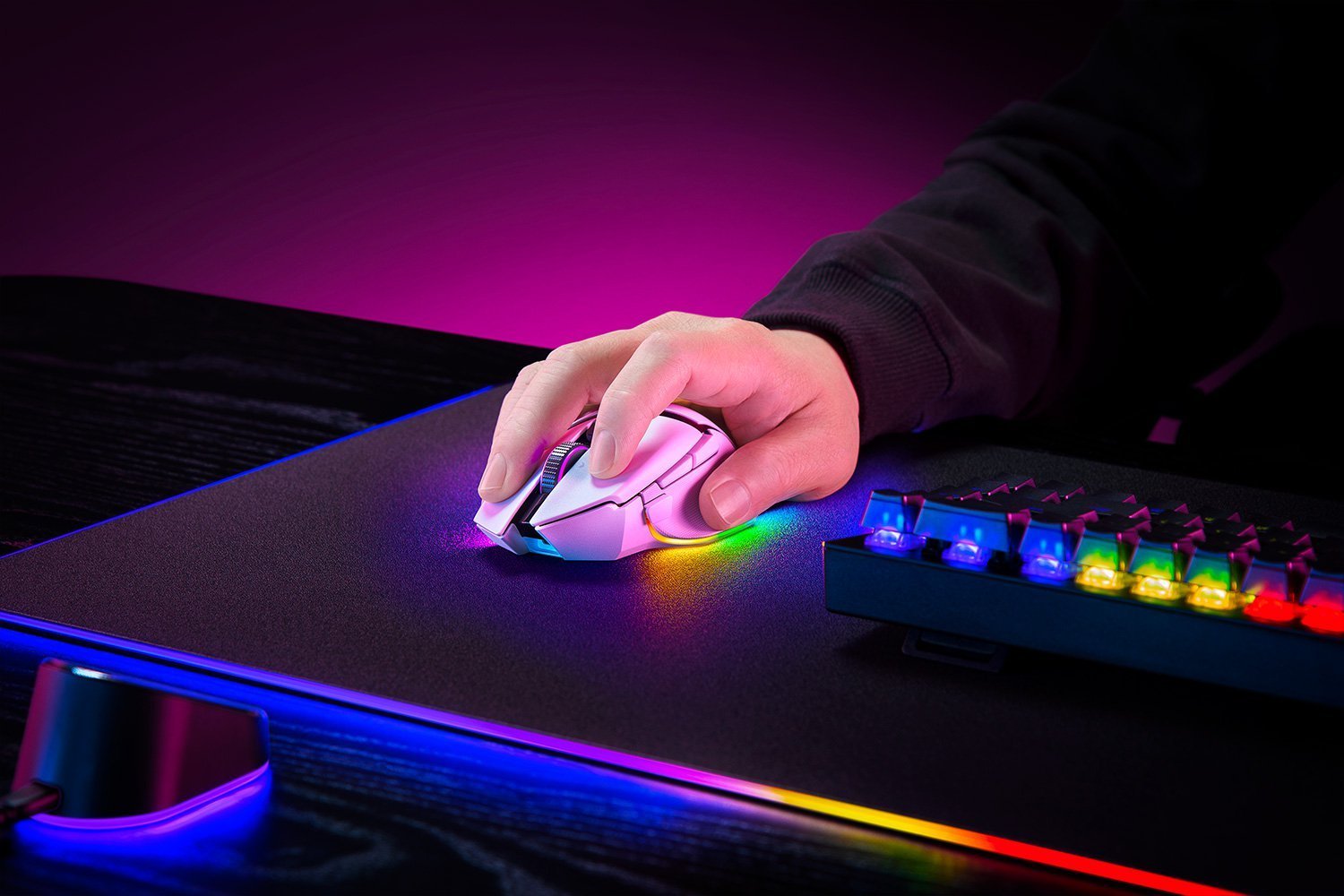 RAZER BASILISK V3 PRO WIRELESS MOUSE thumbnail 3