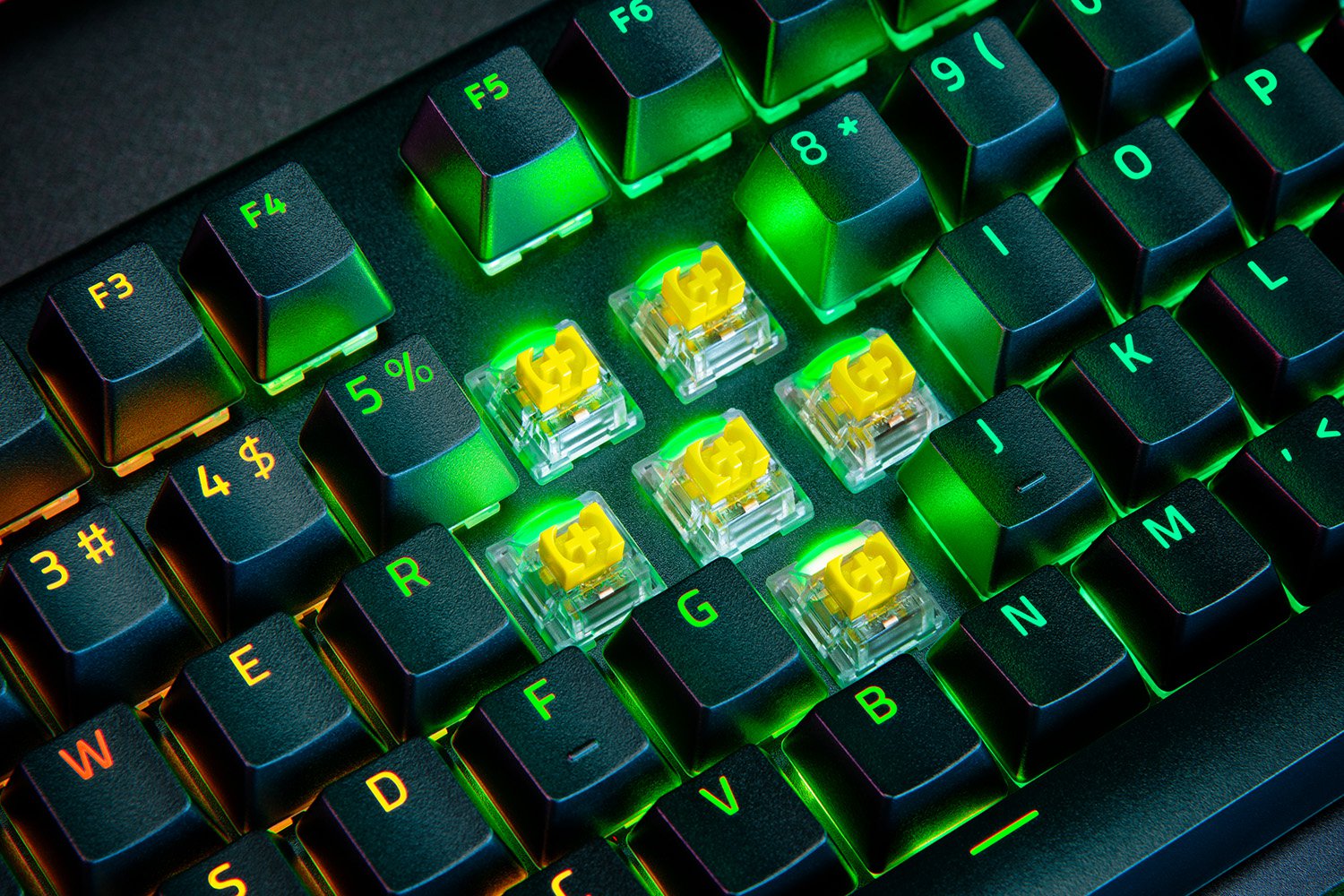 RAZER BLACKWIDOW V4 PRO KEYBOARD YELLOW SWITCH LAYOUT RZ03-04681800-R3M1 thumbnail 8
