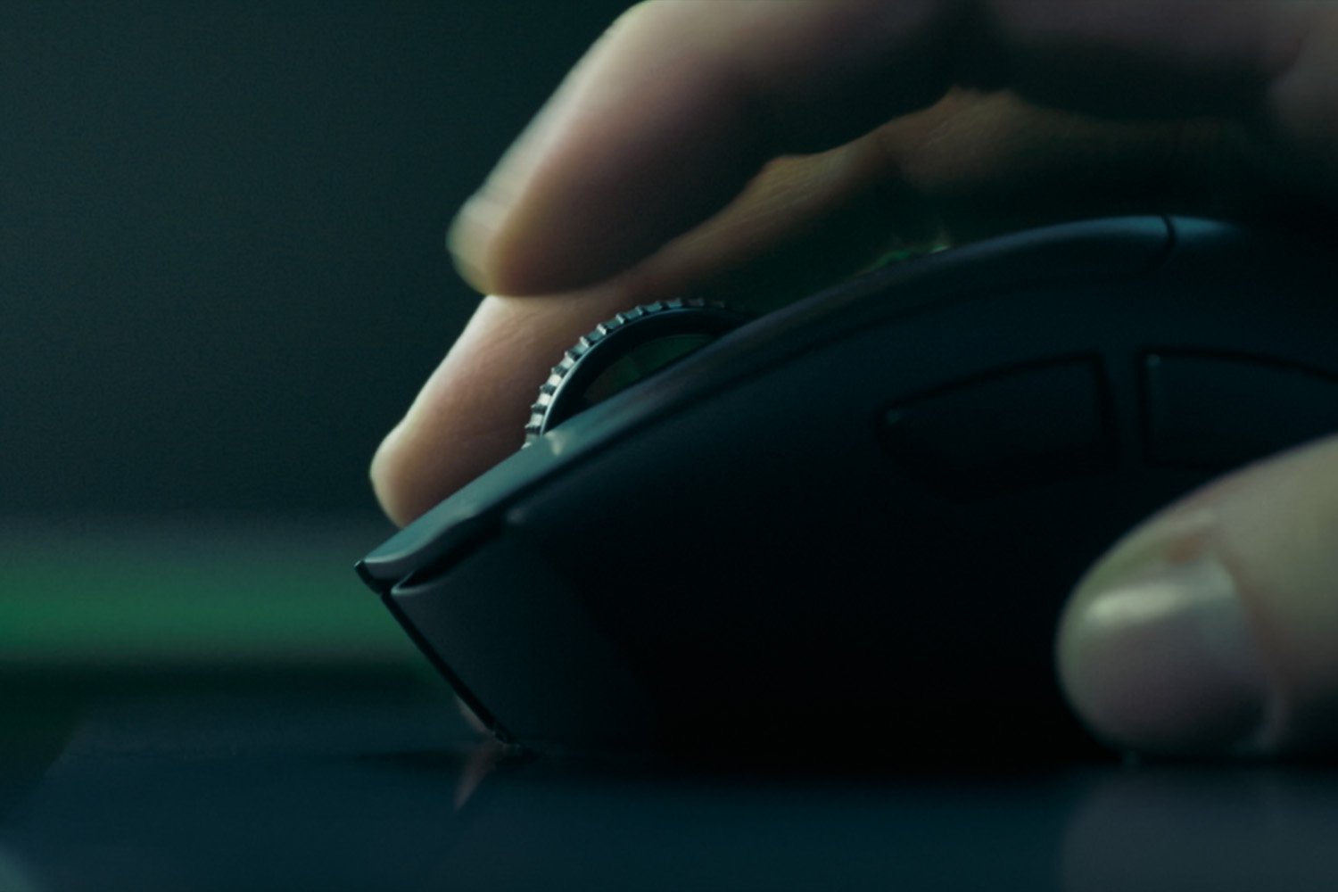 RAZER DEATHADDER V4 PRO ULTRA LIGHTWEIGHT WIRELESS ERGONOMIC GAMING MOUSE BLACK RZ01-05330100-R3G1 thumbnail 4