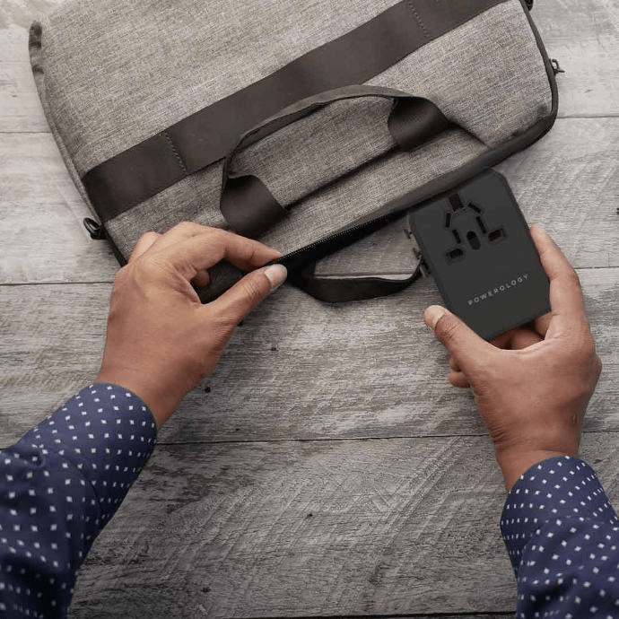 POWEROLOGY UNIVERSAL MULTI-PORT TRAVEL CHARGER P45PDUTVBK thumbnail 3