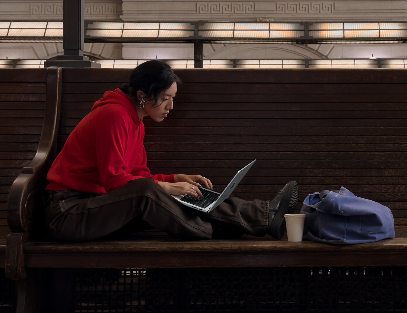 APPLE 16-INCH MACBOOK PRO M3 MAX CHIP 14 CORE CPU 30-CORE GPU 1TB SSD SILVER ARABIC MRW73 thumbnail 3