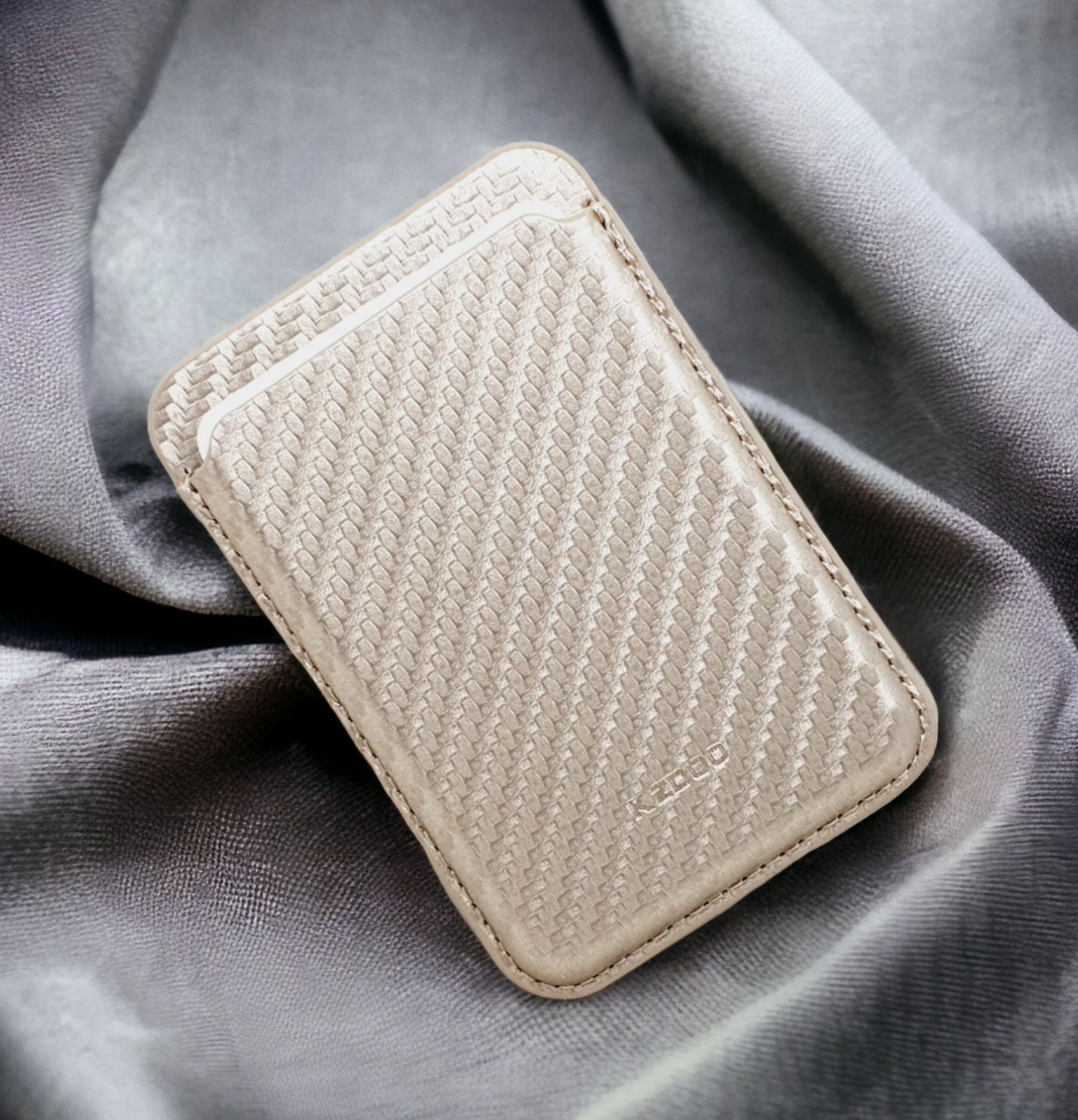 KZDOO MAGSAFE MAG WALLET CARBON GOLD