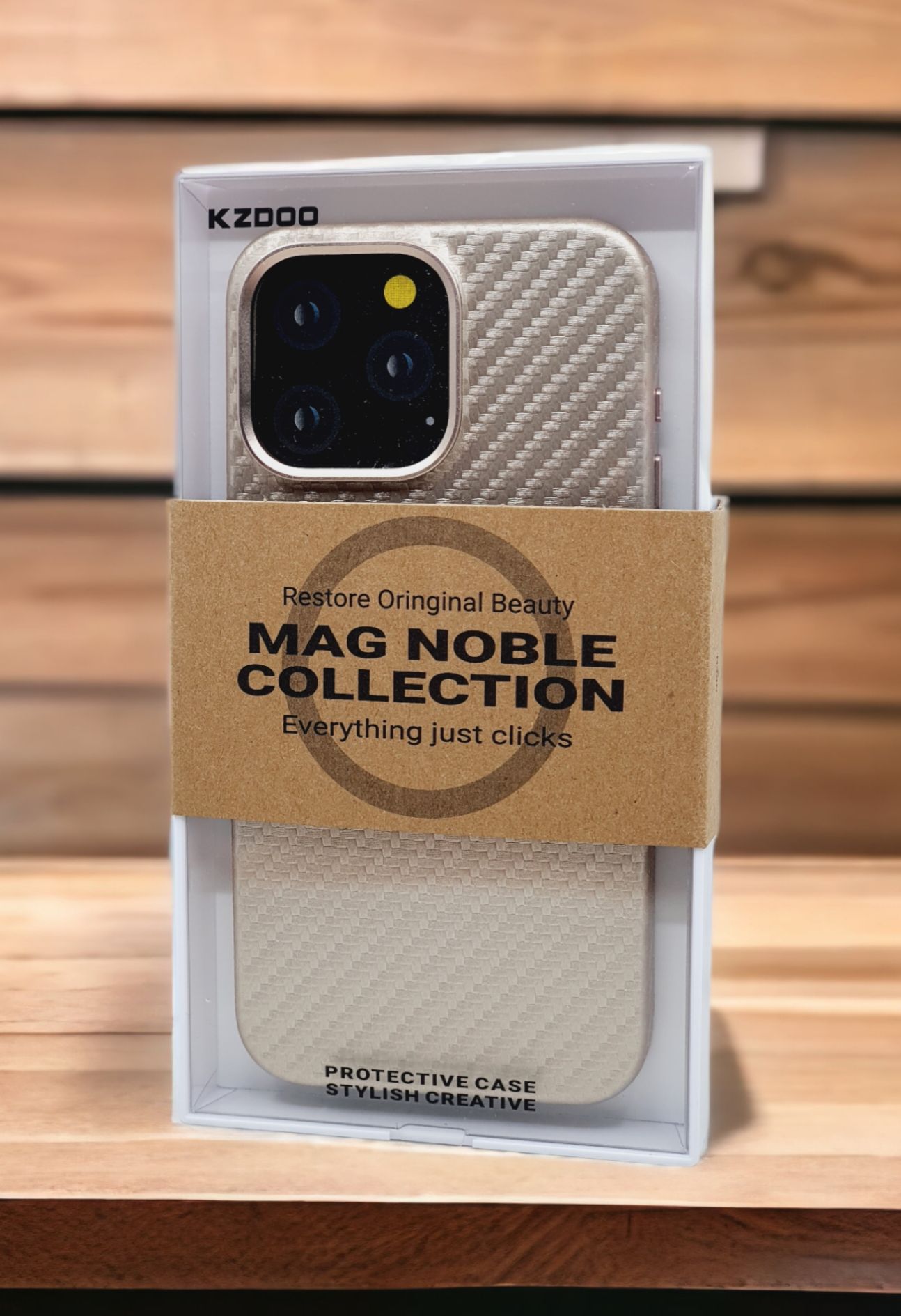 KZDOO IPHONE 15 PRO MAG NOBEL COLLECTION CARBON GOLD