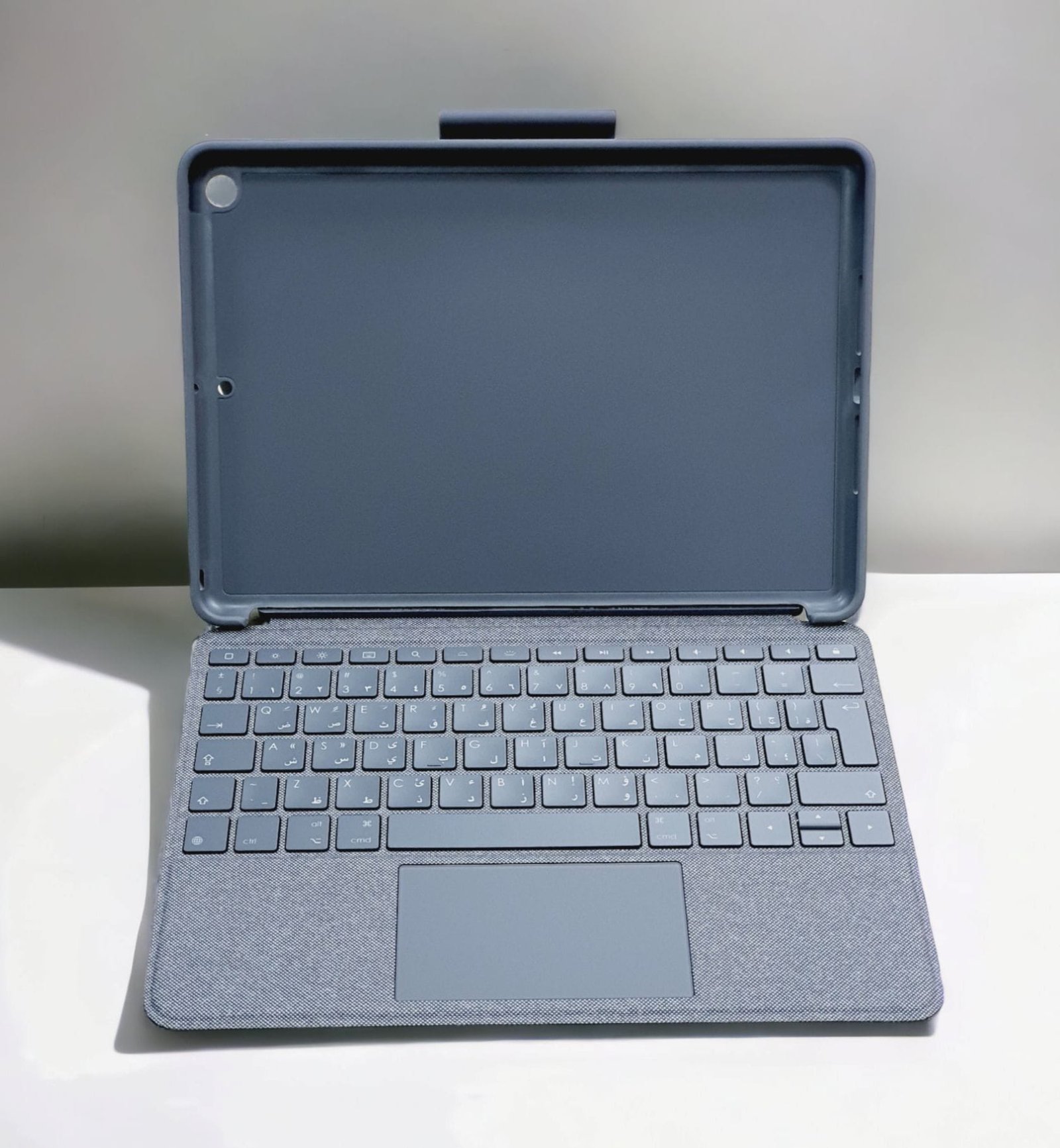 LOGITECH IPAD 7TH GENERATION 10.2 COMBO TOUCH KEYBOARD BLACK 920-009996 thumbnail 4