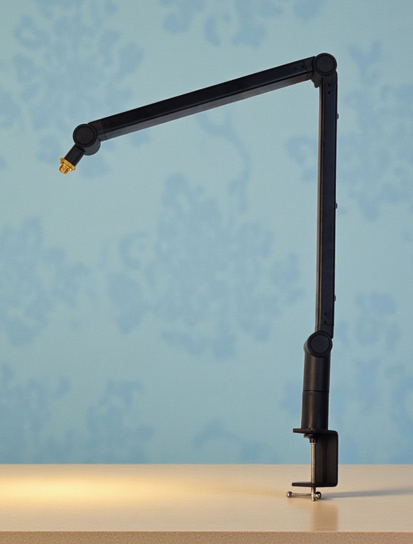 MICROPHONE BOOM ARM STAND BLACK
