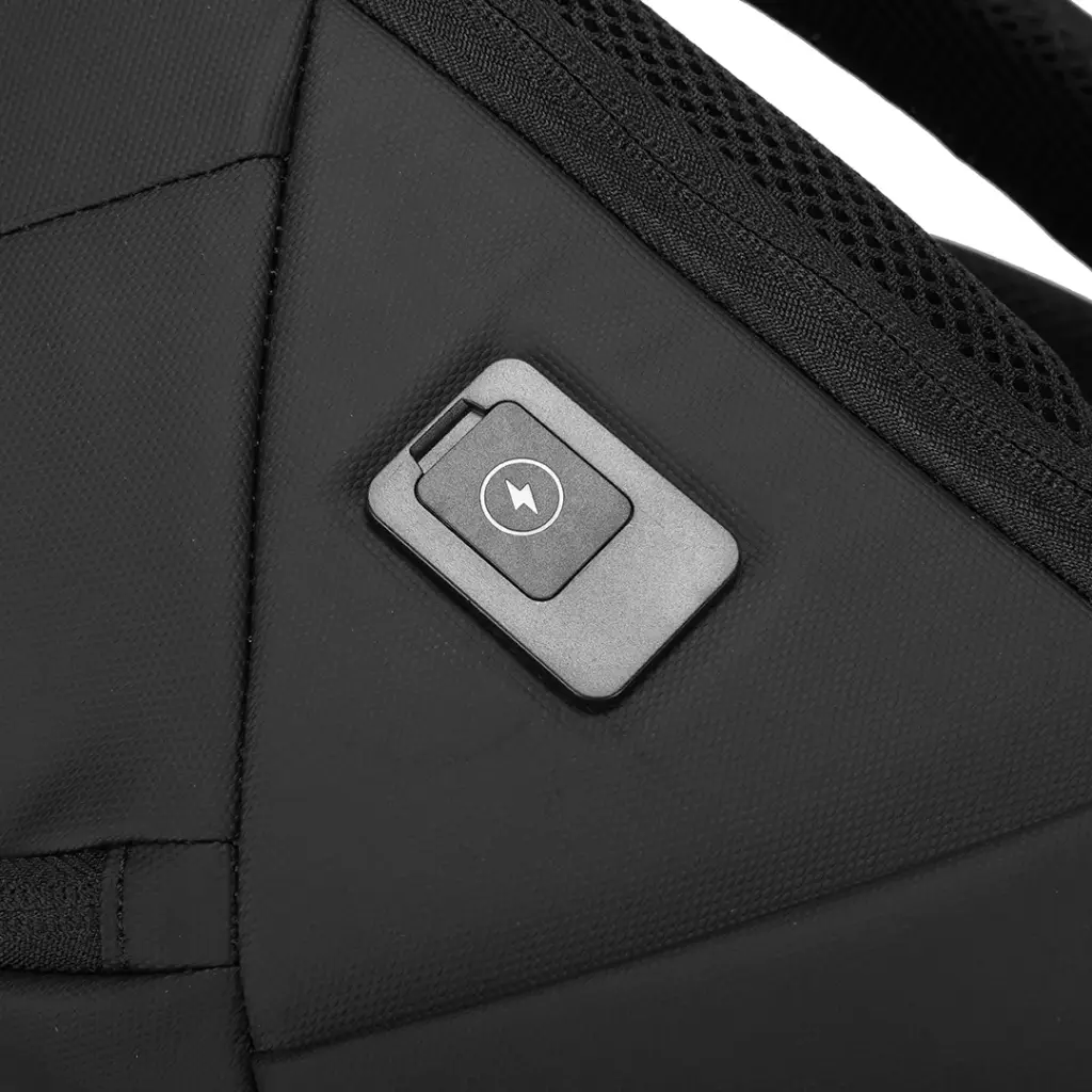 PORODO LIFESTYLE WATER RESISTANT PU BACK PACK WITH TYPE-C CHARGING PORT BLACK PD-LFST122-BK thumbnail 2
