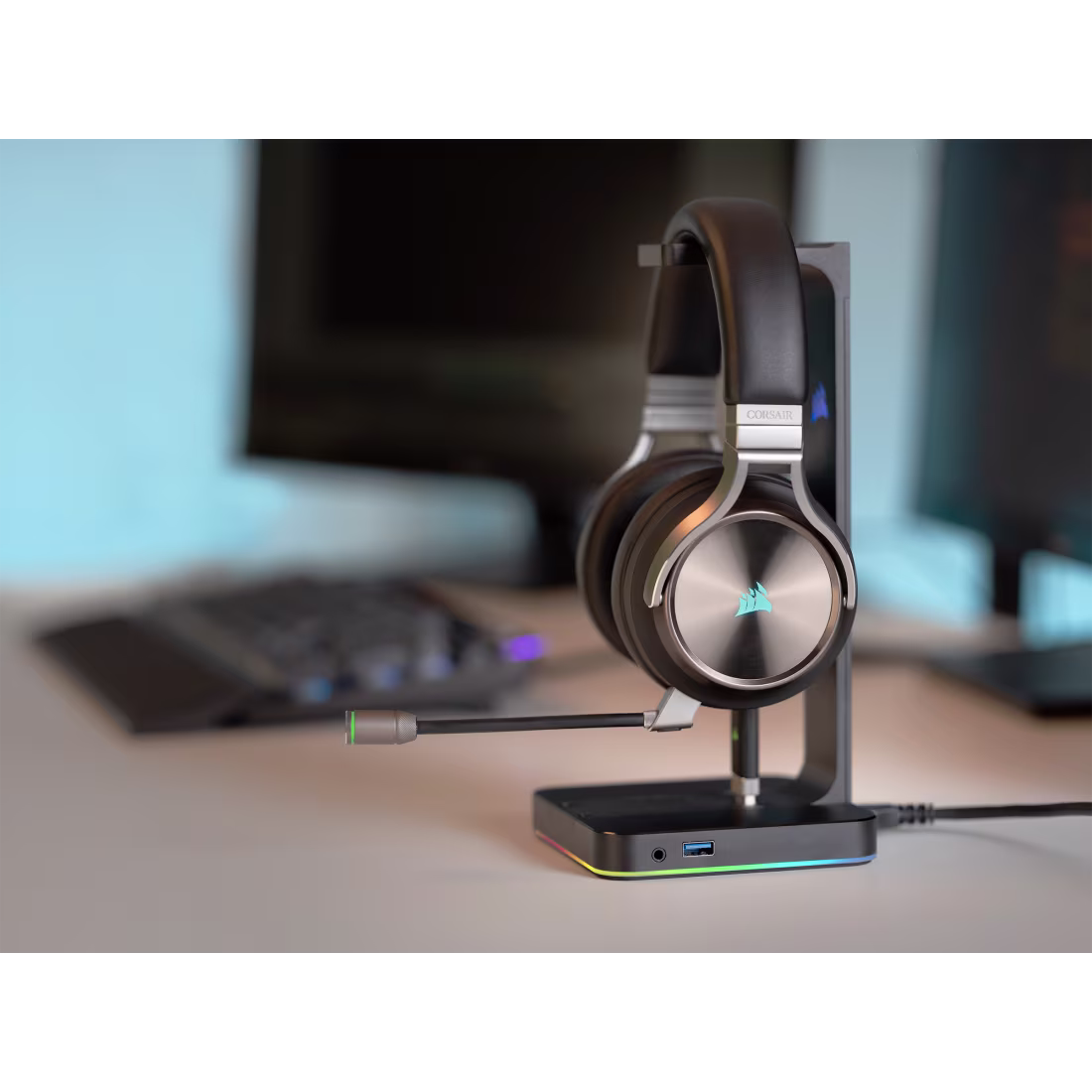 CORSAIR ST100 RGB PREMIUM HEADSET STAND CA-9011167-NA thumbnail 2