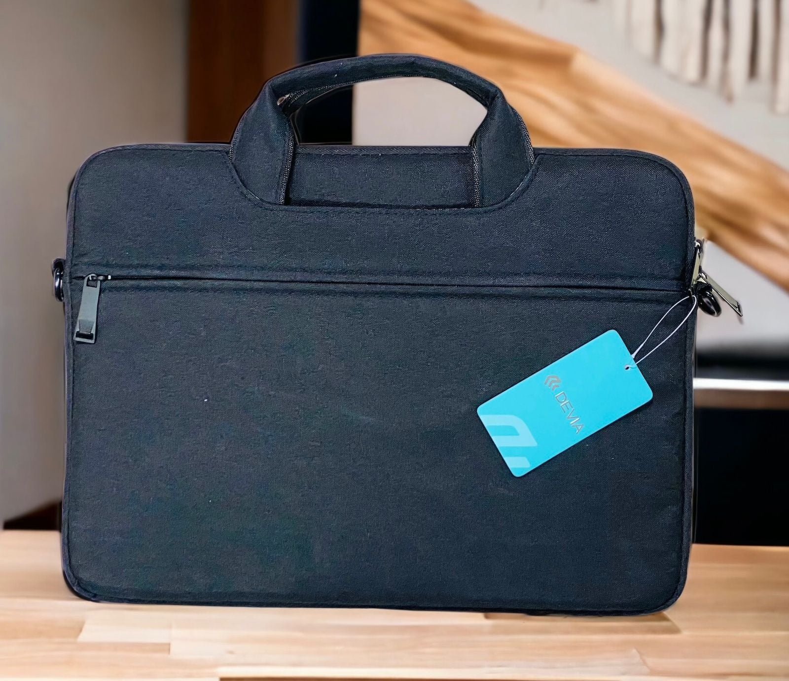 DEVIA JUSTYLE HAND BAG MACKBOOK PRO 15.4 & 16.2 thumbnail 2