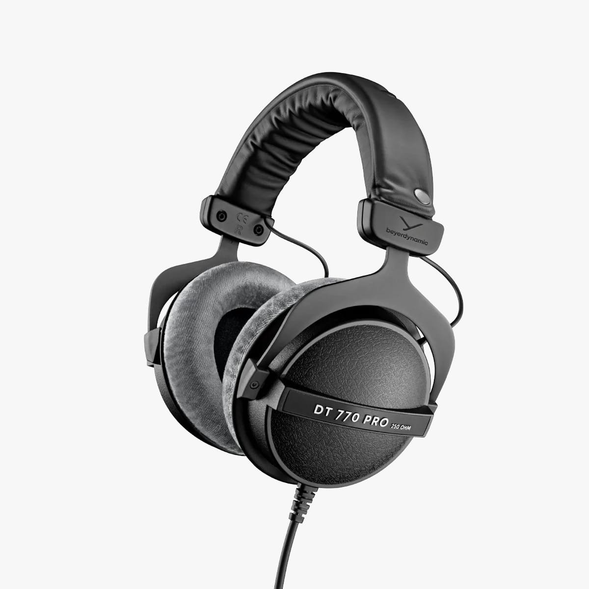 Beyerdynamic DT 770 Pro 250 Ohms Studio Headphones: Professional Grade, High-Fidelity Sound, Ideal for Studio Monitoring and Critical Listening