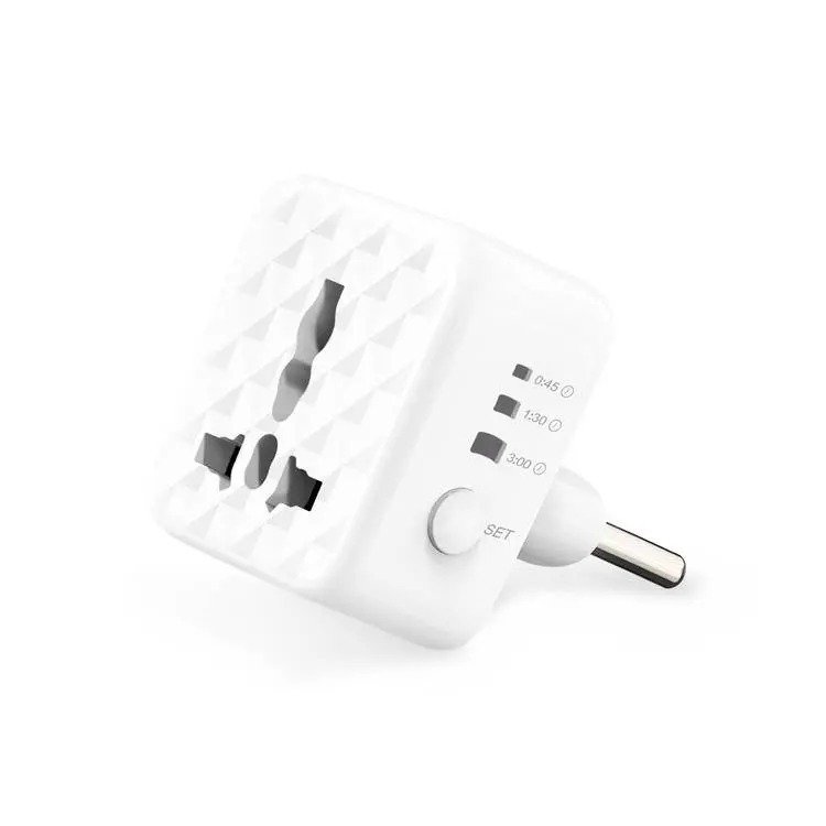 Green Lion Universal Adapter in White - GNUCONUKPLWH