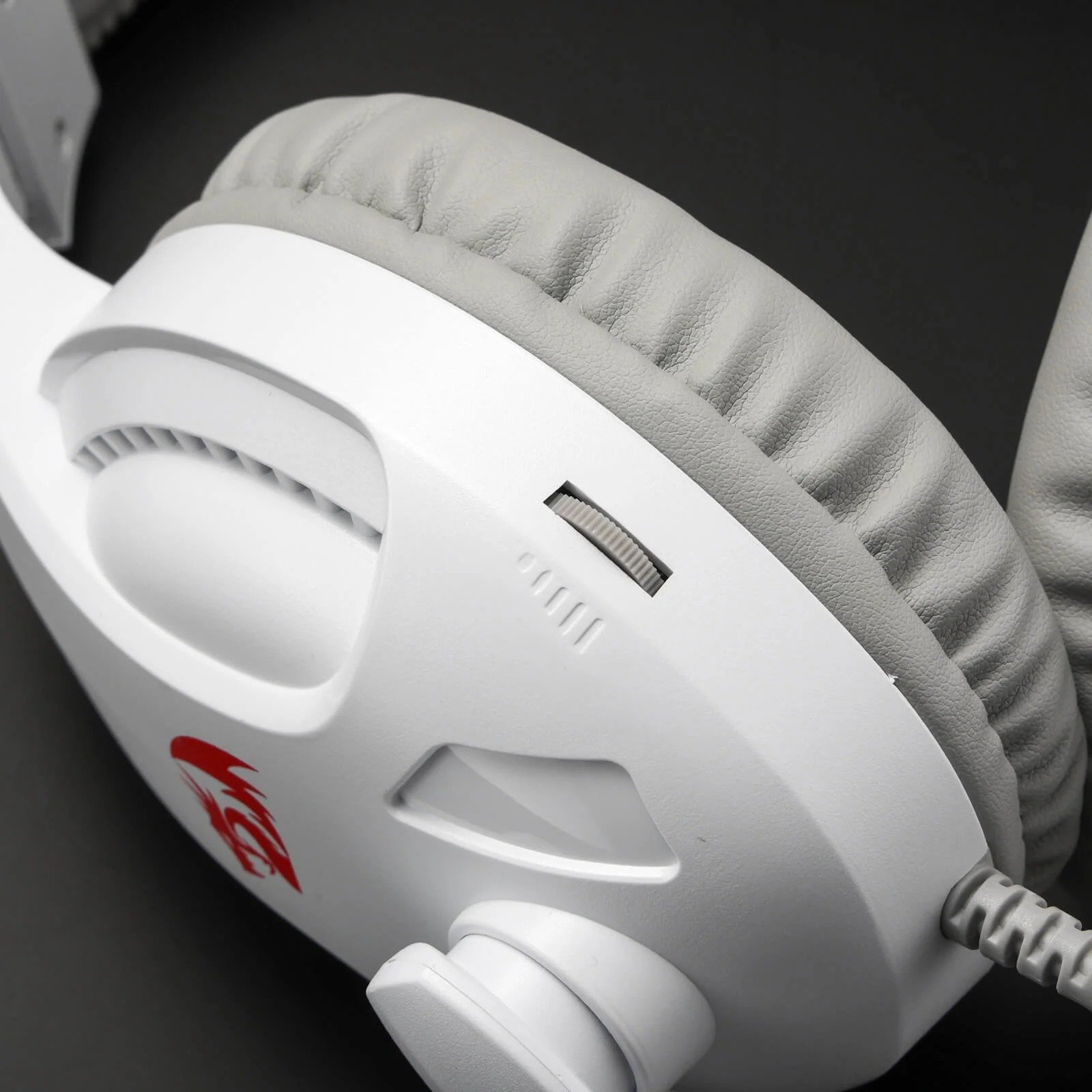 REDRAGON CRONUS GAMING HEADSET WITH MICROPHONE H211RGB thumbnail 13