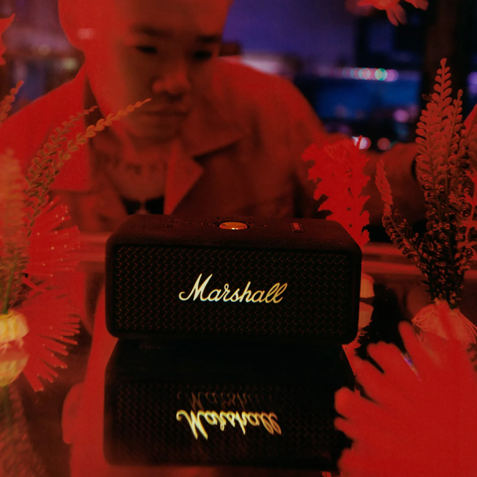 MARSHALL EMBERTON III PORTABLE WIRELESS SPEAKER VINTAGE BLACK EMBERTON III-VBK thumbnail 2