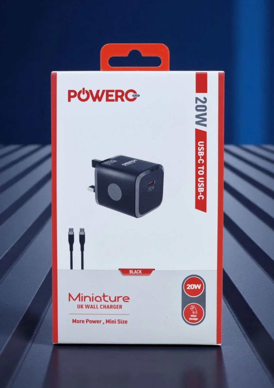 POWERO PLUS MINIATURE UK WALL CHARGER 20W USB-C TO USB-C BLACK PR-TCUK25T