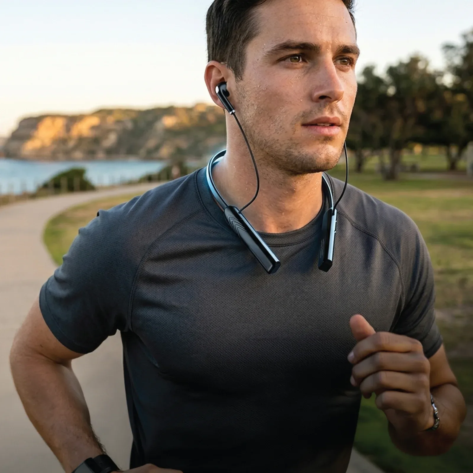 PAWA LITE TUNE LITE WIRELESS NECKBAND BLACK PW-EBW056-BK thumbnail 2