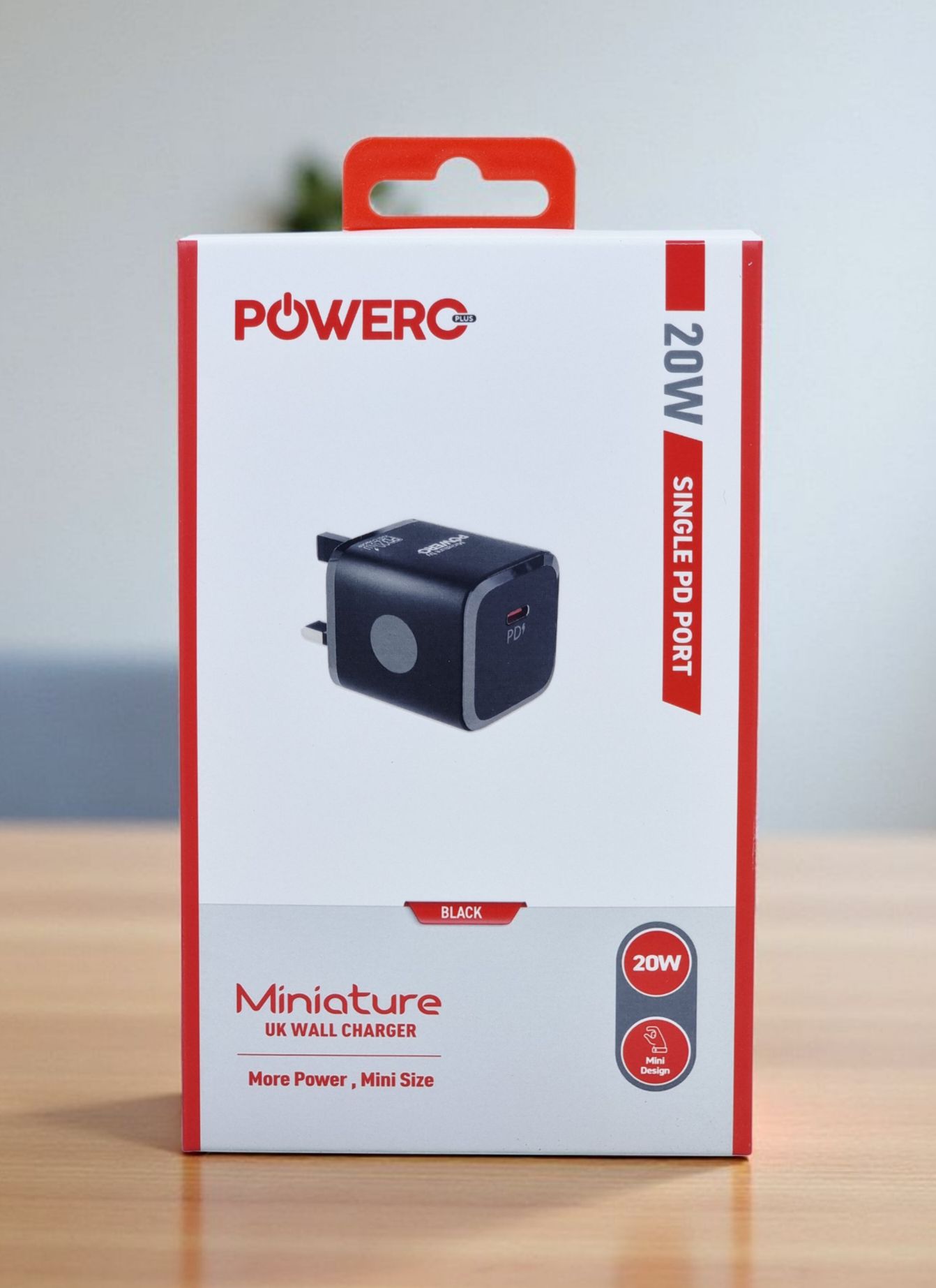 POWERO PLUS MINIATURE UK WALL CHARGER 20W SINGLE PD PORT BLACK PR-TCUK25-BK thumbnail 2