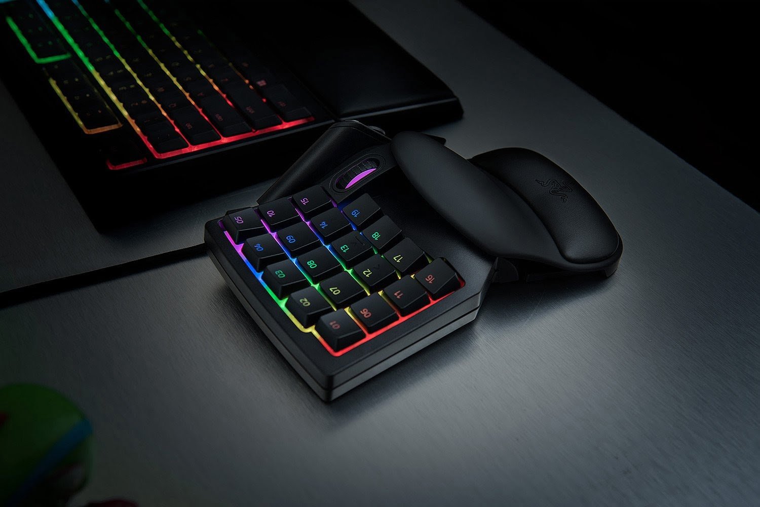 RAZER TARTARUS V2 KEYPAD RZ07-02270100-R3M1 thumbnail 2