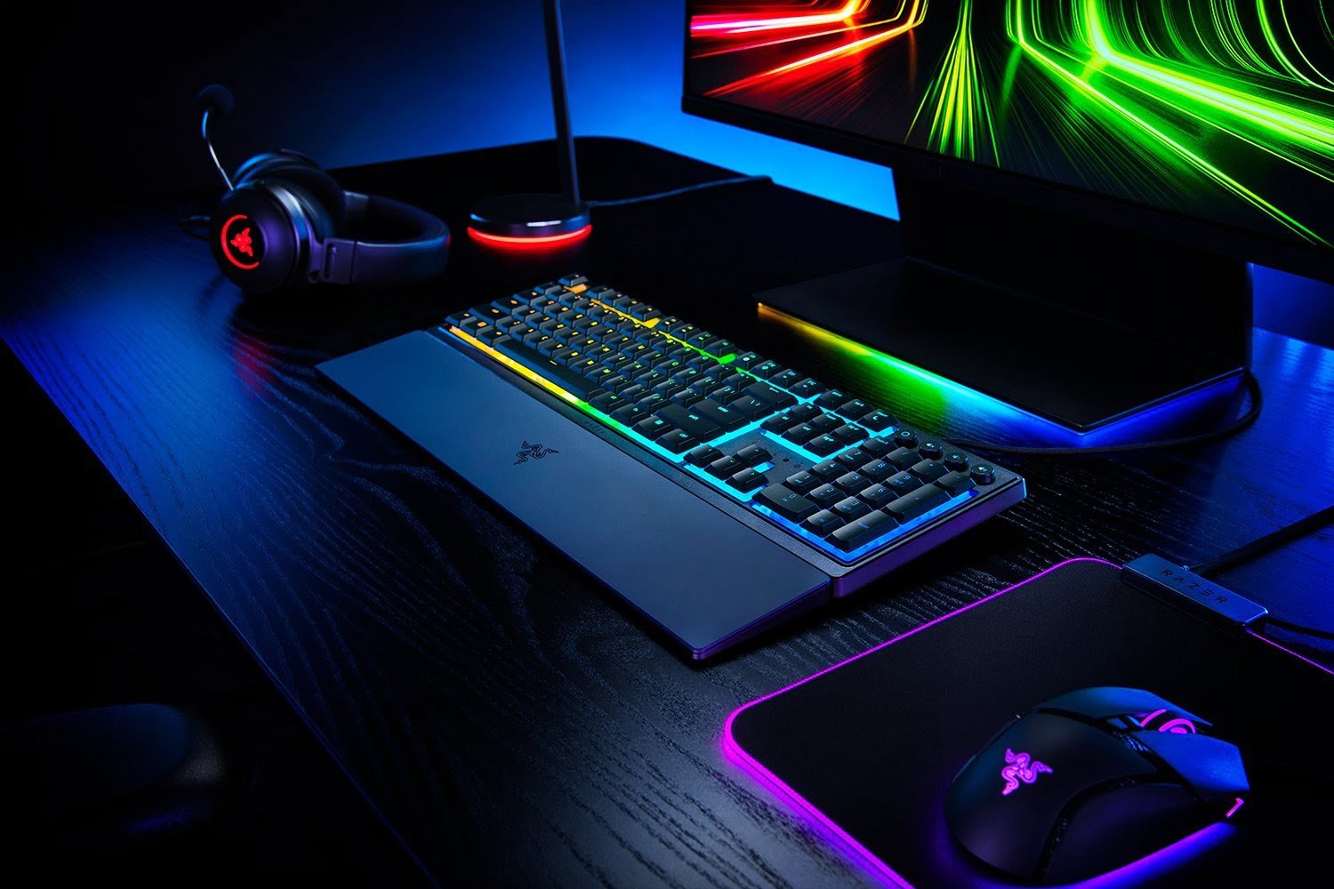 RAZER ORNATA V3 - LOW-PROFILE MECHA-MEMBRANE RGB KEYBOARD (CLICKY) RZ03-04460100-R3M1 thumbnail 2