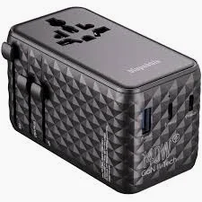BLUPEBBLE PASSPORT 7 WORLD TRAVEL ADAPTER WITH GAN TECH 140W+2 USB-C+1 USB-A W CABLE BP-TVL007-BK thumbnail 2