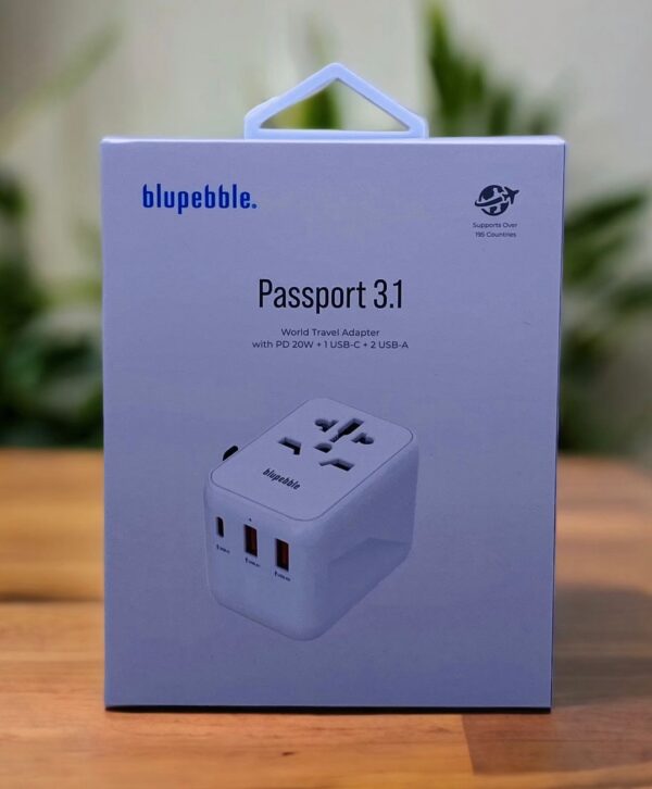 BLUPEBBLE PASSPORT 3.1 WORLD TRAVEL ADAPTER WITH PD 20W + 1 USB-C + 2USB-A - Image 13