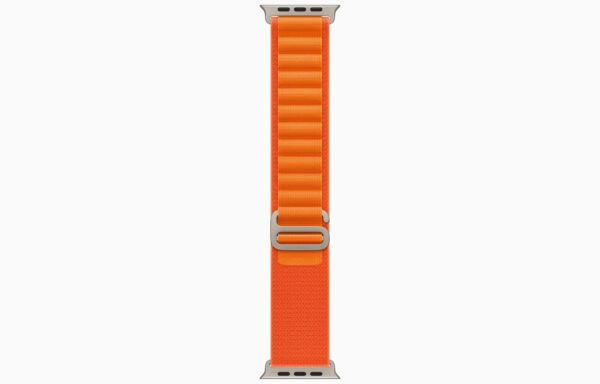 APPLE WATCH ULTRA GPS+CELLULAR 49MM TITANIUM CASE WITH ORANGE ALPINE LOOP - Image 3